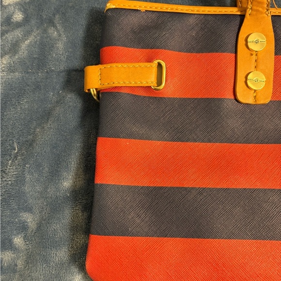 Marc Fisher red and blue striped shoulder bag - Picture 8 of 9